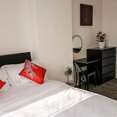 גלאזגו Carnock Road Apartment - Silverburn Shopping Centre מראה חיצוני תמונה