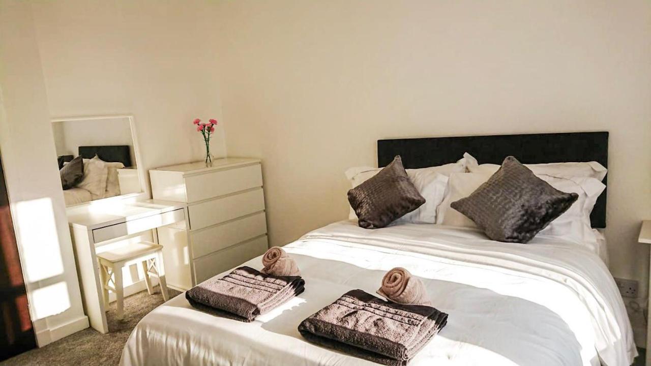 גלאזגו Carnock Road Apartment - Silverburn Shopping Centre מראה חיצוני תמונה