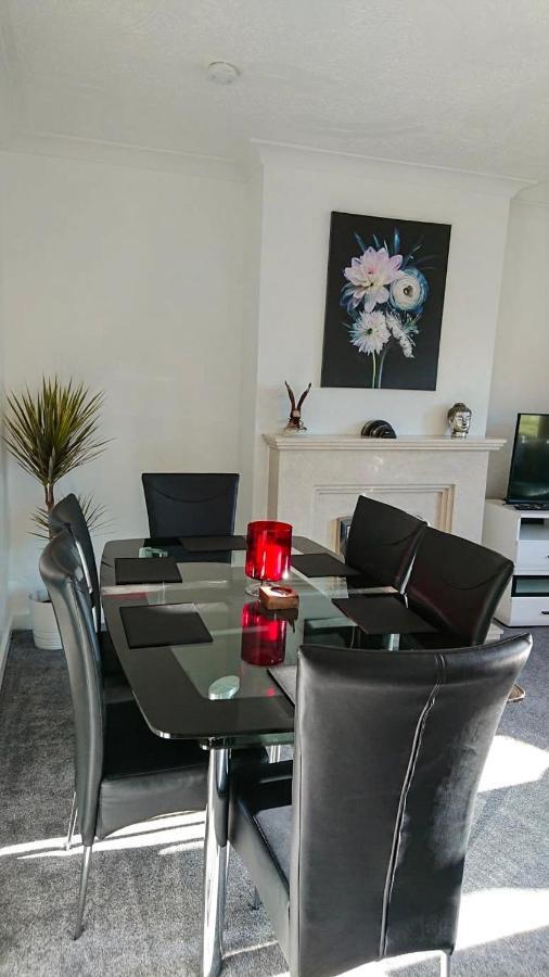 גלאזגו Carnock Road Apartment - Silverburn Shopping Centre מראה חיצוני תמונה