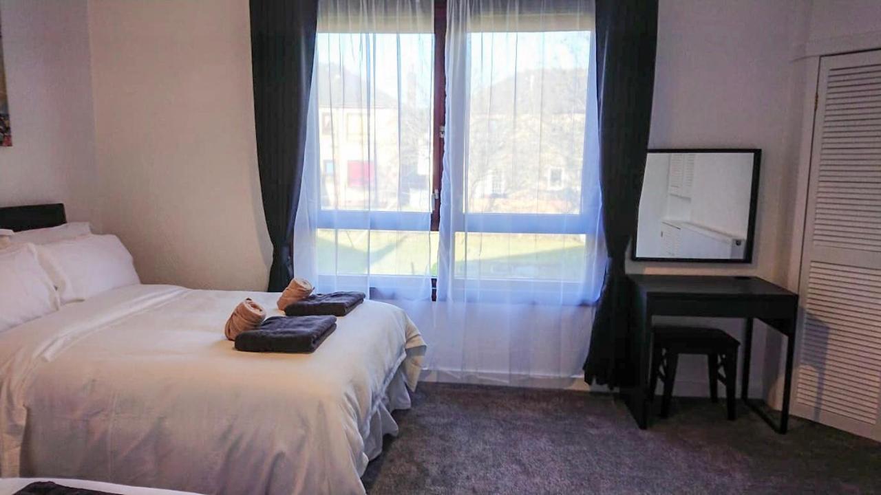גלאזגו Carnock Road Apartment - Silverburn Shopping Centre מראה חיצוני תמונה