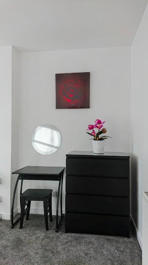 גלאזגו Carnock Road Apartment - Silverburn Shopping Centre מראה חיצוני תמונה